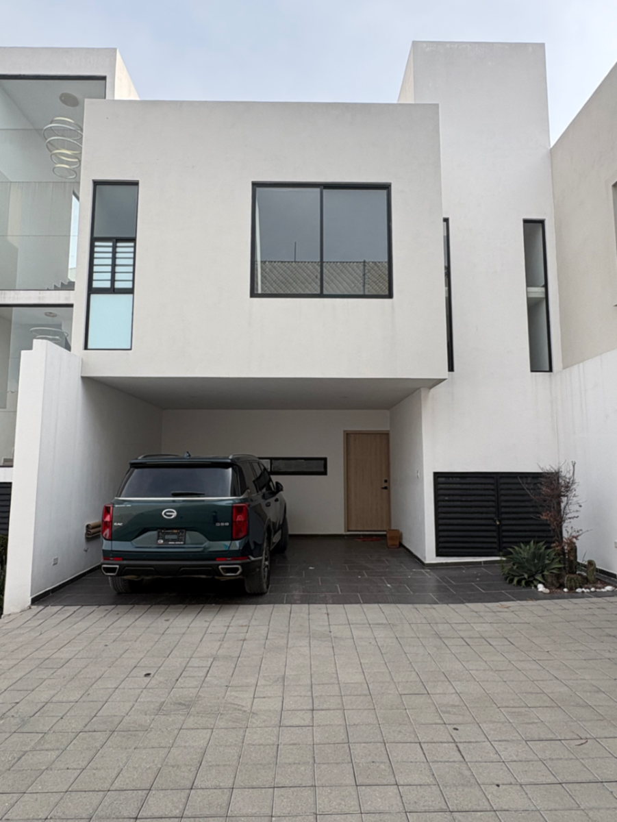 Casa en renta en San Bernardino Tlaxcalancingo, San Andrés Cholula — foto 1 de 32