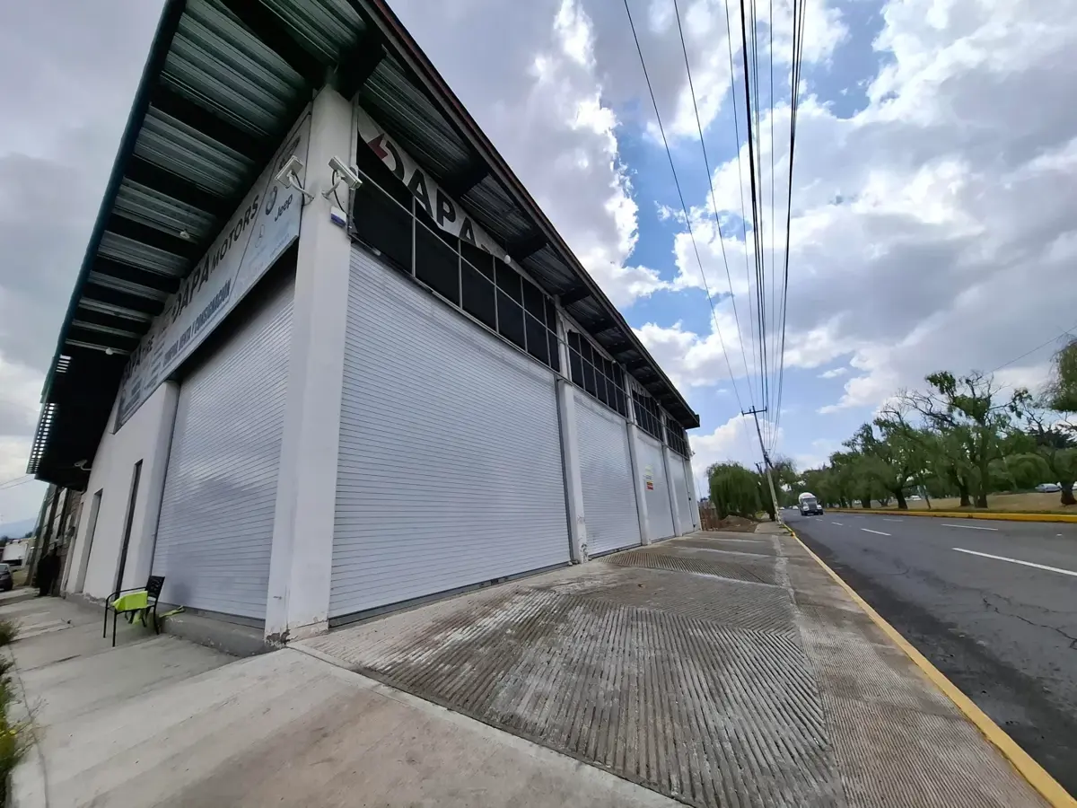 Local en renta en Cacalomacán Centro, Toluca — foto 1 de 10