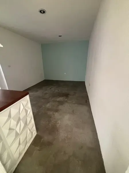 Renta habitación con baño,sin amueblar. Col. Centro Histórico de Puebla. Blvd 5 de Mayo