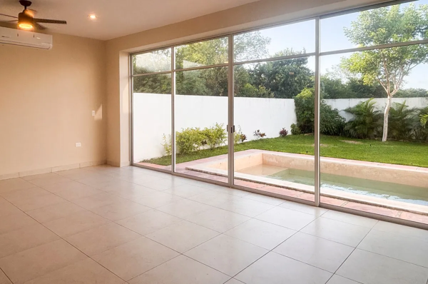 Casa en venta en Yaxkukul, Yaxkukul — foto 2 de 13