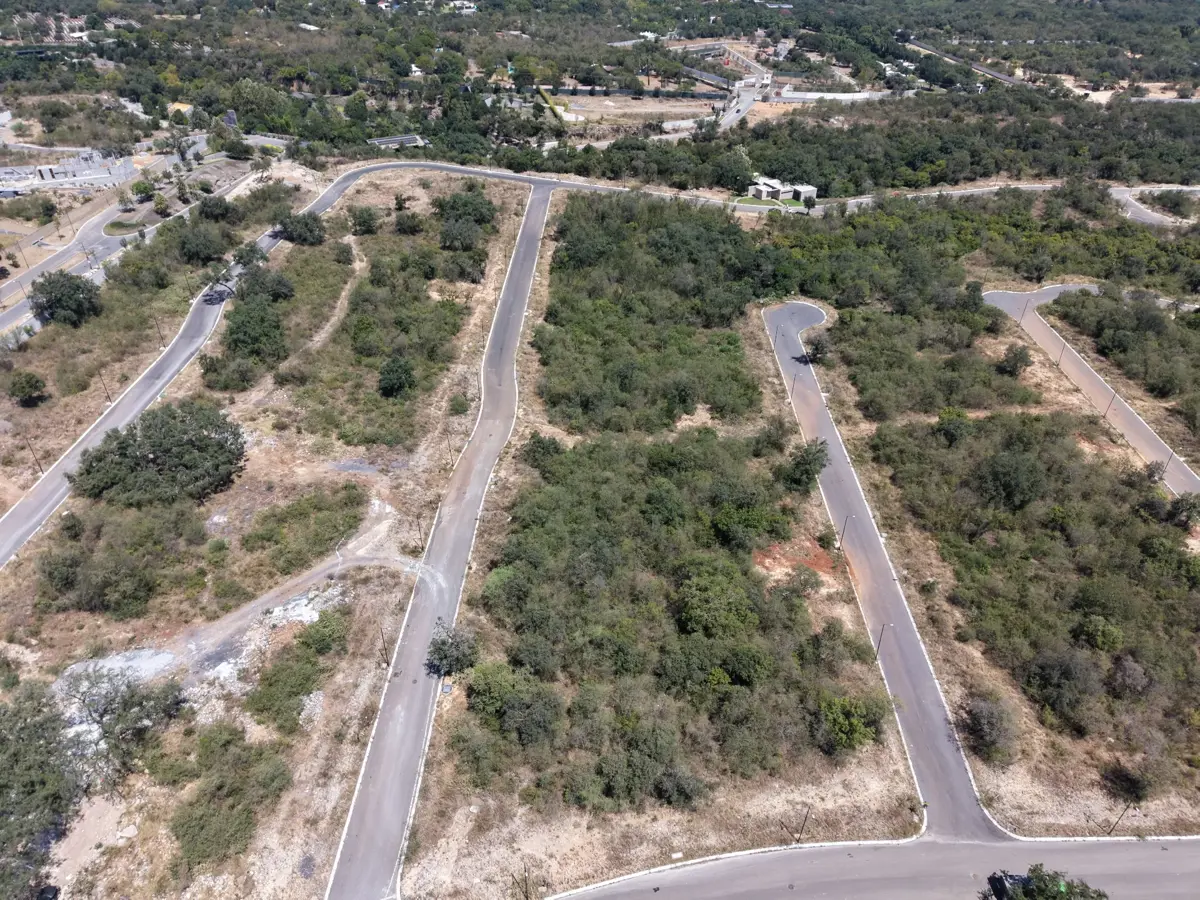 Terreno en Venta en Las Huertas, Santiago, Nuevo León