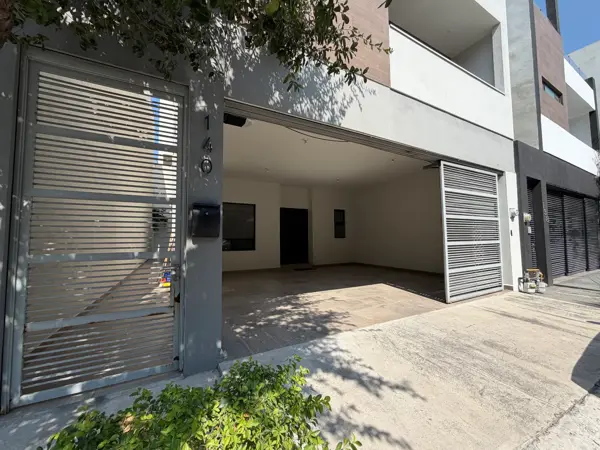 Casa en renta en Cumbres San Agustin, Monterrey — foto 2 de 49