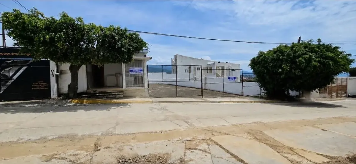 Local en venta en Lomas de Tzompantle, Cuernavaca — foto 1 de 7