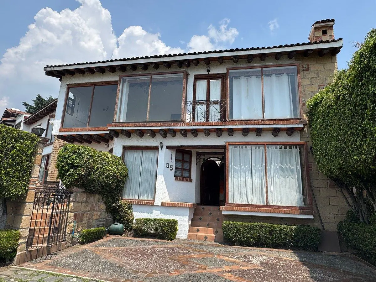 Casa en venta en San Nicolás Totolapan, La Magdalena Contreras — foto 1 de 37