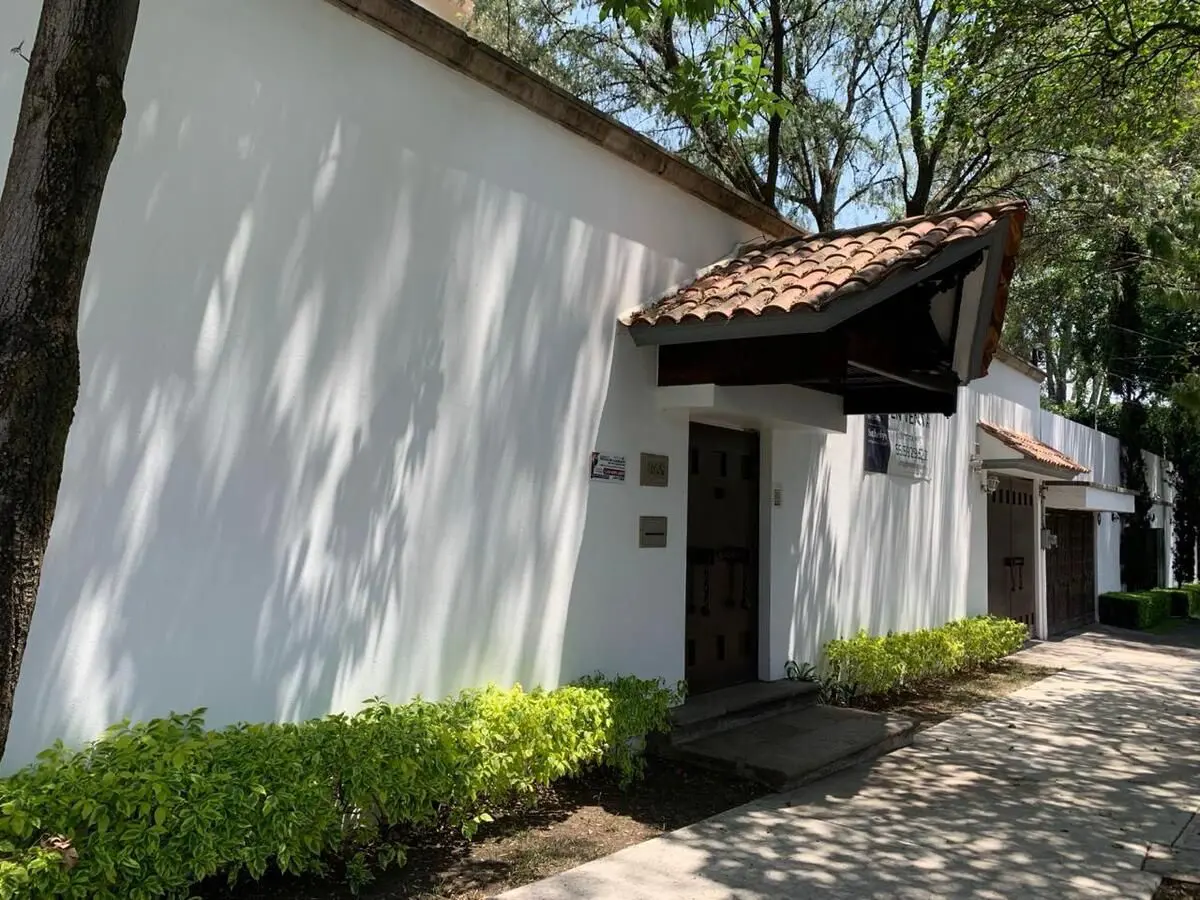 Casa en venta en Lomas de Chapultepec VIII Sección, Miguel Hidalgo — foto 1 de 28