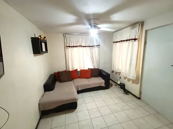 CASA EN VENTA EN TRIANA PALMAS APODACA