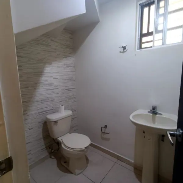 Casa en renta en Residencial Capellanía, Apodaca — foto 3 de 12