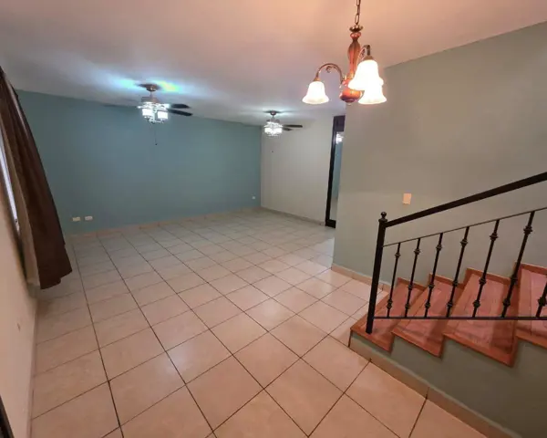 Casa en venta en Valle Casa Blanca, San Nicolás de los Garza — foto 2 de 25