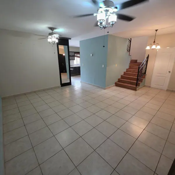 Casa en venta en Valle Casa Blanca, San Nicolás de los Garza — foto 3 de 25