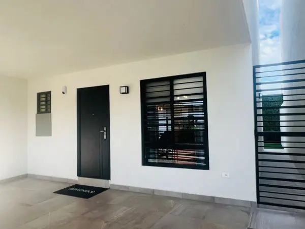 Casa en venta en Arbórea Sector Linneo, García — foto 3 de 44