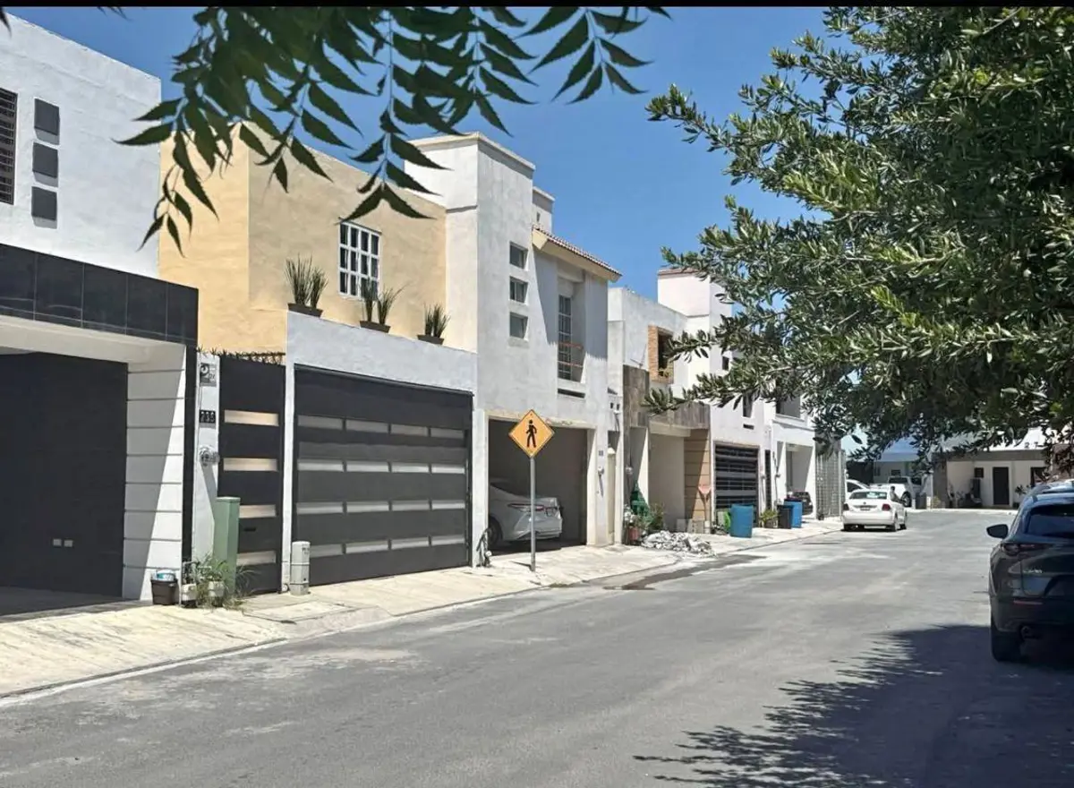 Casa en renta en Palmas Diamante, San Nicolás de los Garza — foto 1 de 13