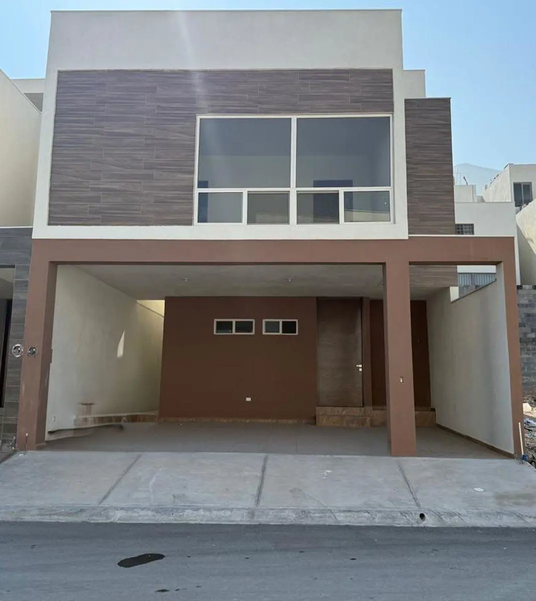 Casa en venta en La Montaña, García — foto 1 de 32
