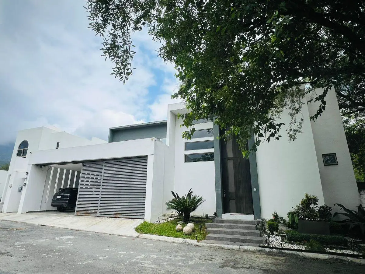 Casa en venta en Los Rodriguez, Santiago — foto 1 de 31