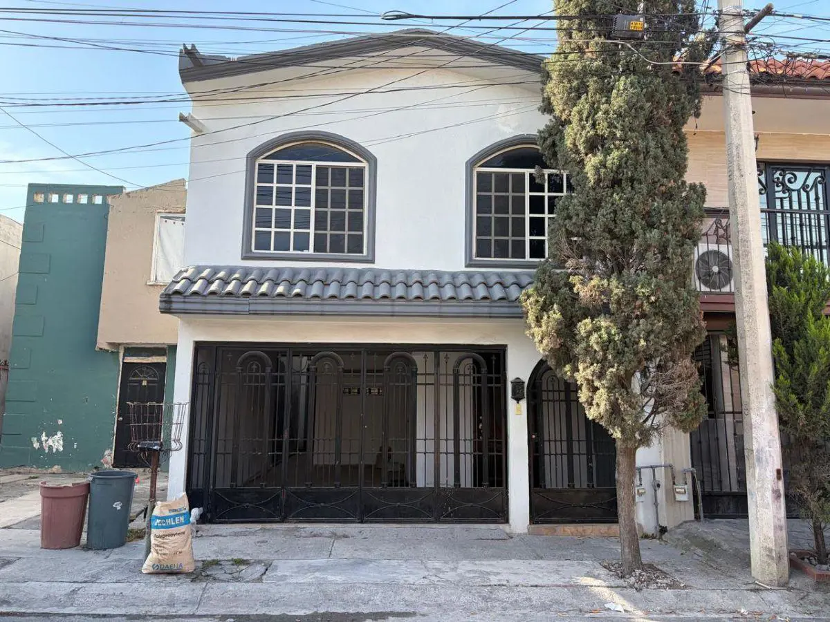 Casa en venta en Los Olivos Residencial, Apodaca — foto 1 de 19