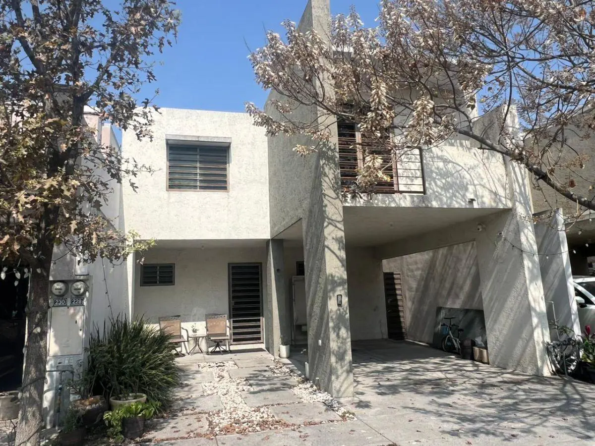 Casa en venta en Moderno Apodaca, Apodaca — foto 1 de 37