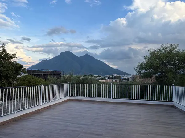 Casa en venta en Linda Vista, Guadalupe — foto 3 de 35