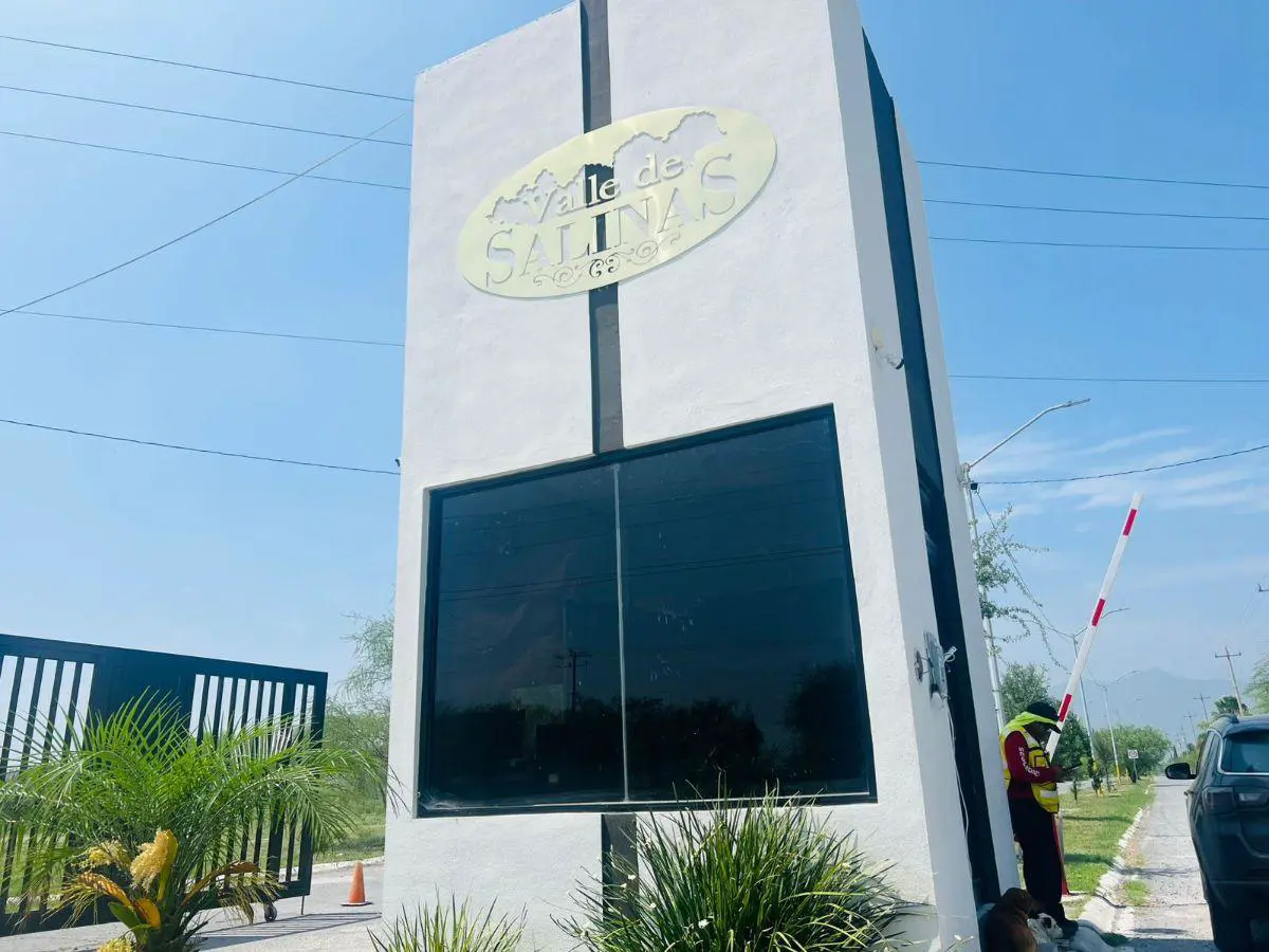 Quinta en venta en Valle de Salinas, Salinas Victoria — foto 1 de 28