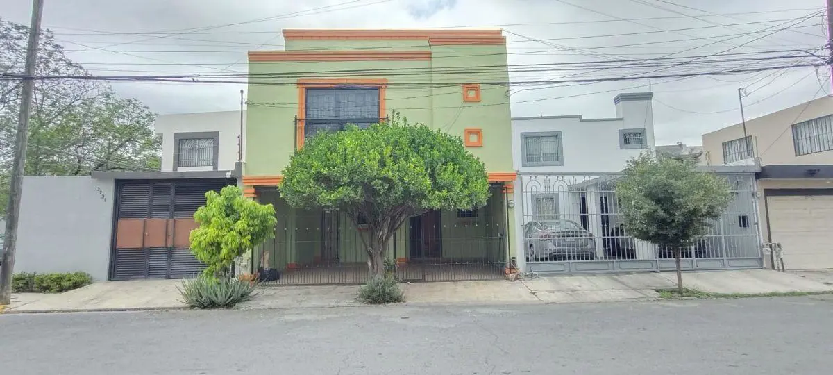 Casa en venta en Residencial la Española, Monterrey — foto 1 de 15