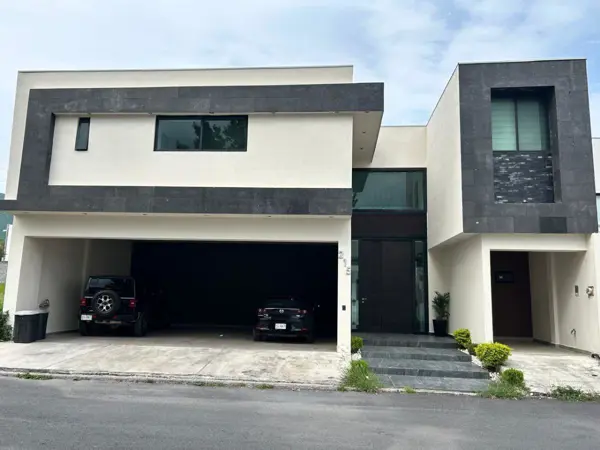Casa en venta en El Uro, Monterrey — foto 2 de 28