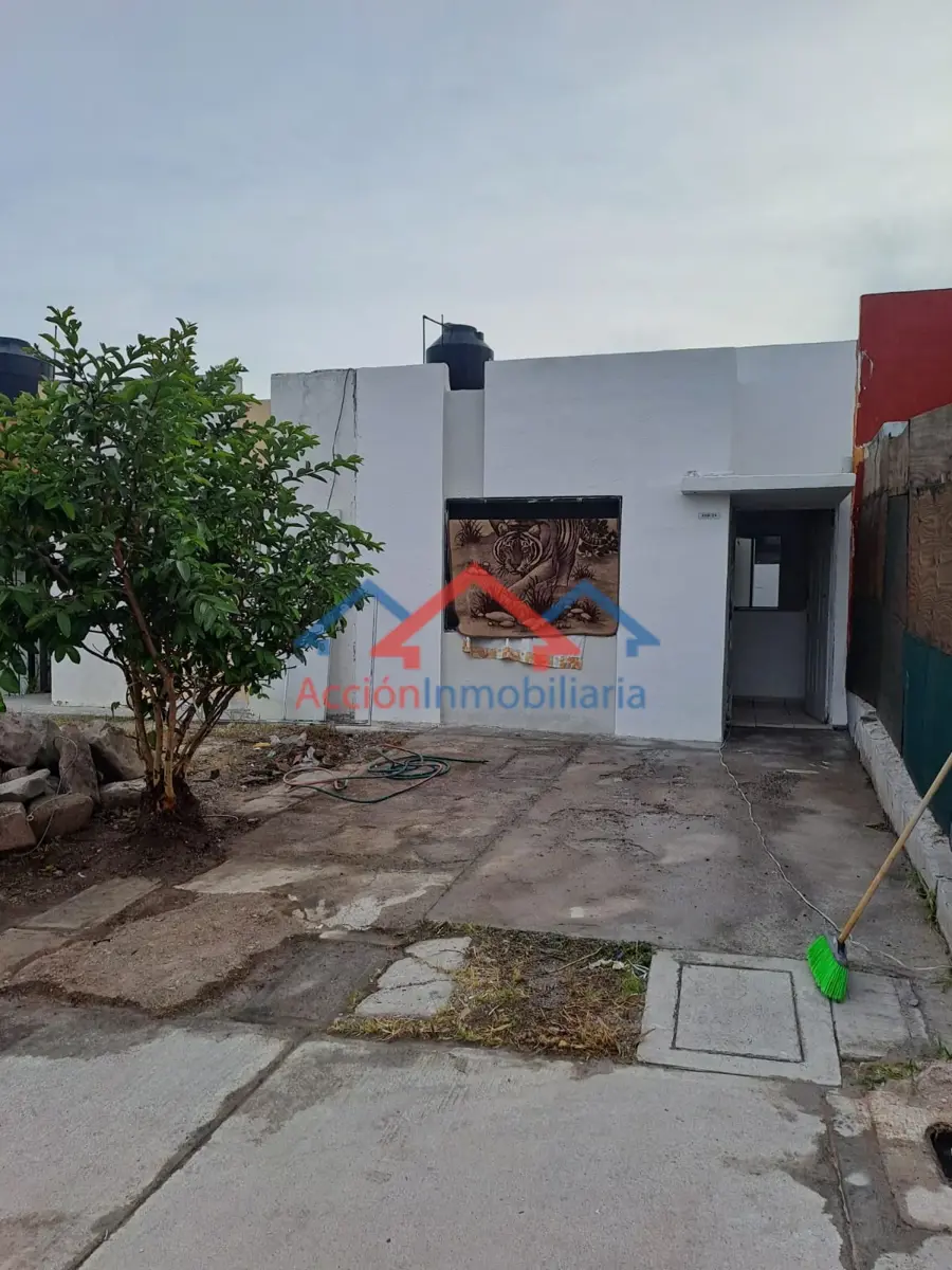 Casa en venta en Hacienda Santa Rosa, Querétaro — foto 1 de 8