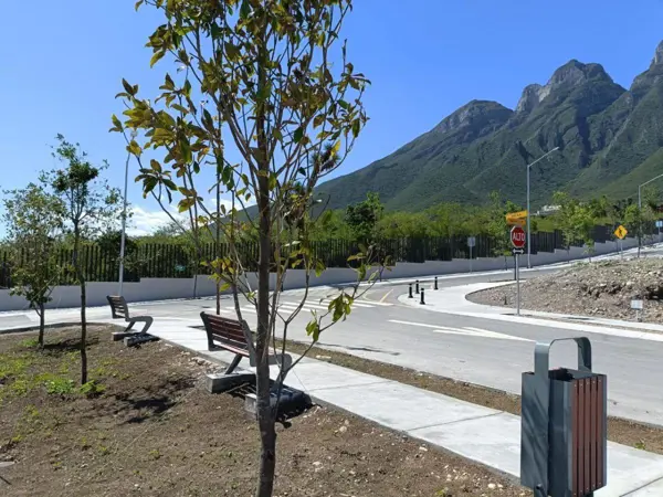 Terreno en venta en Cumbres Magnolia, Monterrey — foto 3 de 9