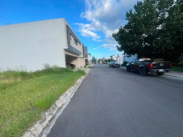 Terreno en venta en El Uro, Monterrey — foto 3 de 7