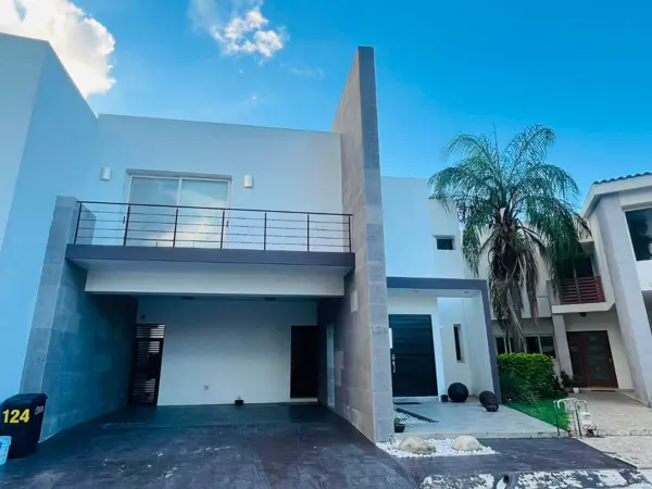 Casa en venta en La Rioja Privada Residencial 1era. Etapa, Monterrey — foto 2 de 31
