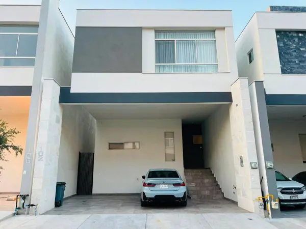 Casa en Venta en Novelia Residencial, Zona Cumbres, Dominio Cumbres