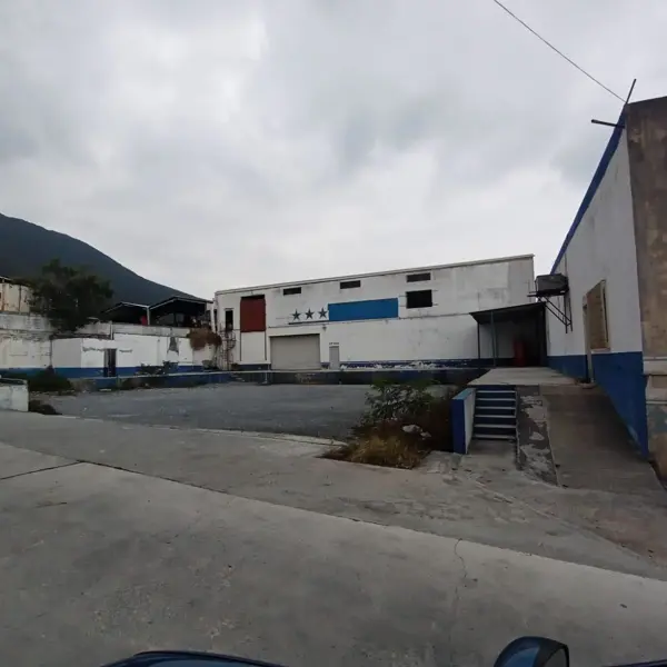 Bodega en Renta en Lomas de Tolteca en Guadalupe, N. L.