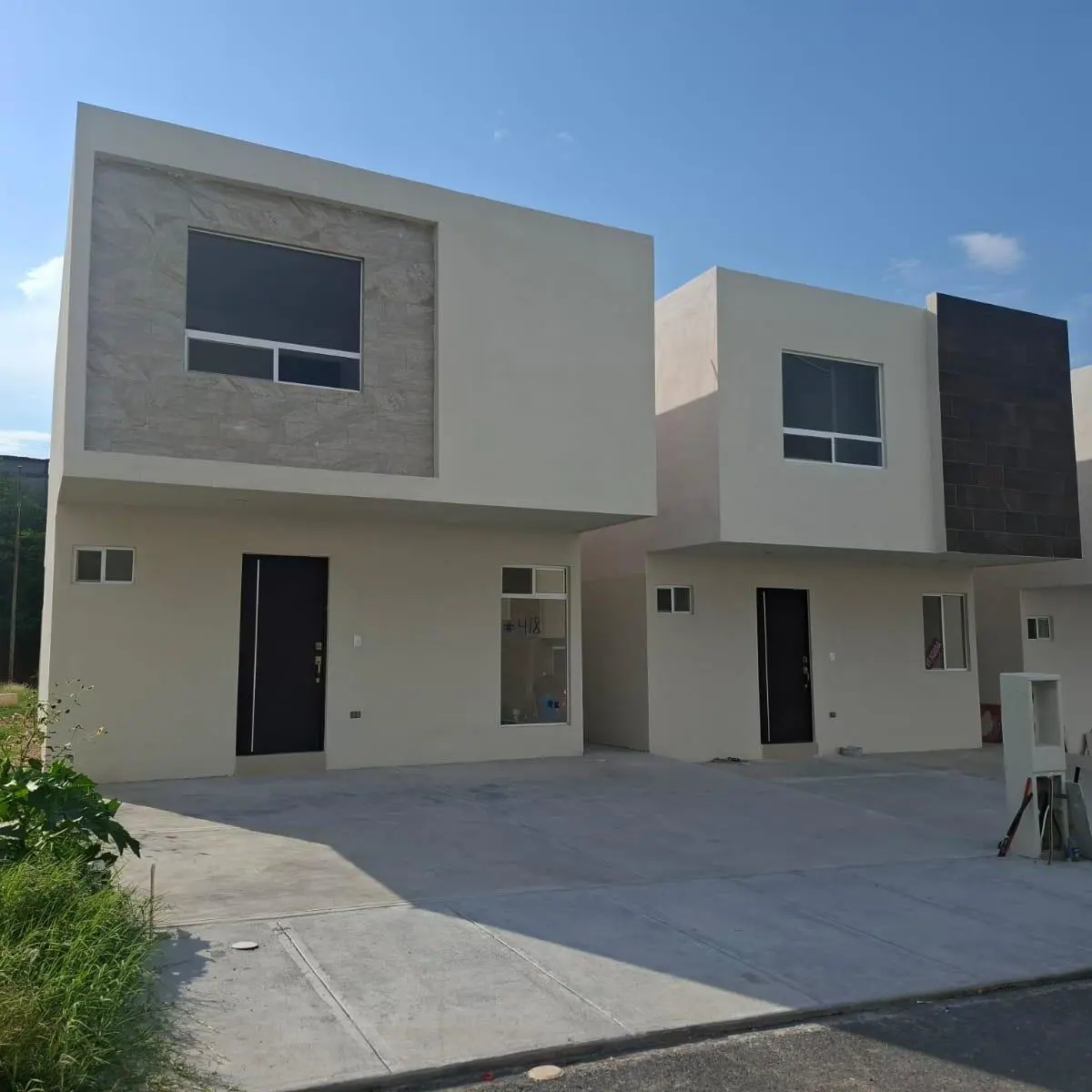 Casa en venta en Bosques del Rey, Guadalupe — foto 1 de 24