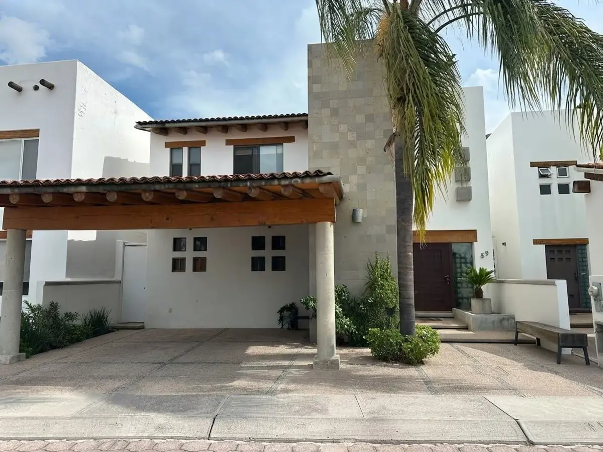 Casa en venta en Privada Bellavista, Corregidora — foto 1 de 59