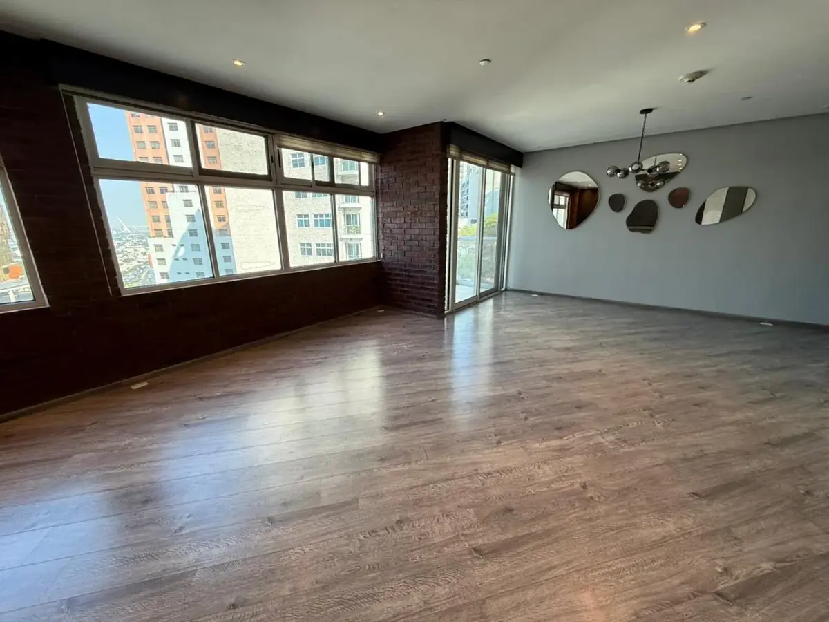 Departamento en renta en Residencial Santa Bárbara, San Pedro Garza García — foto 1 de 16