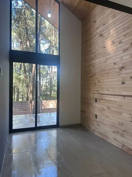 Casa en venta en Avandaro, Valle de Bravo — foto 2 de 8
