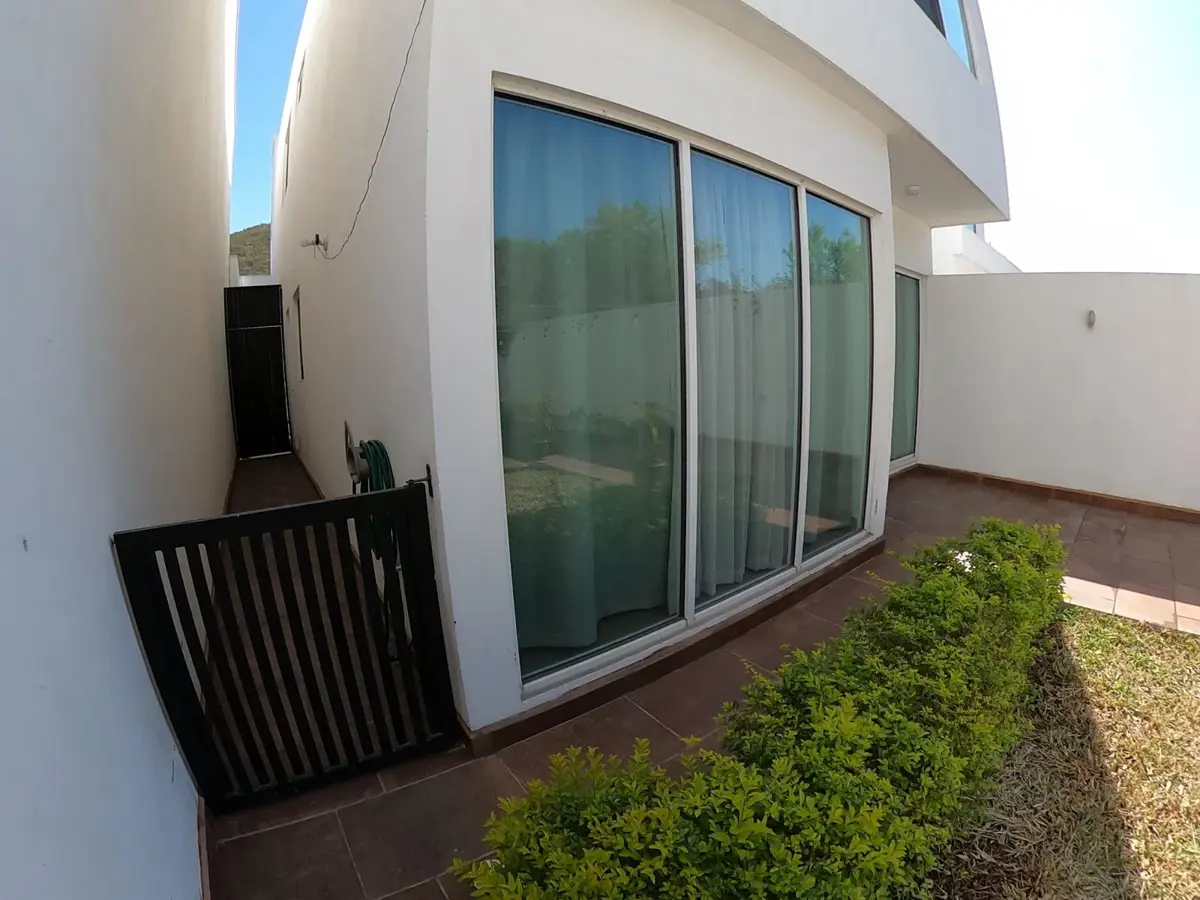 Casa en Renta en El Barro, Monterrey, Nuevo León