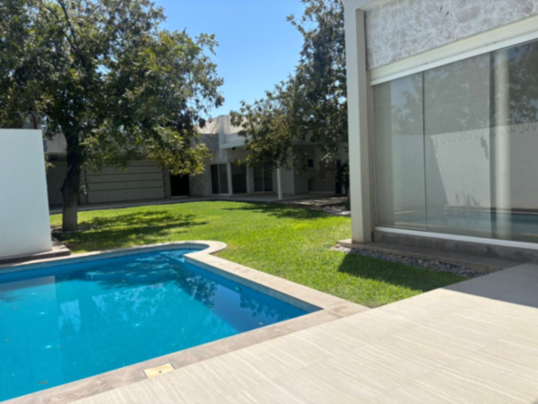 Casa en venta en Las Trojes, Torreón — foto 2 de 26