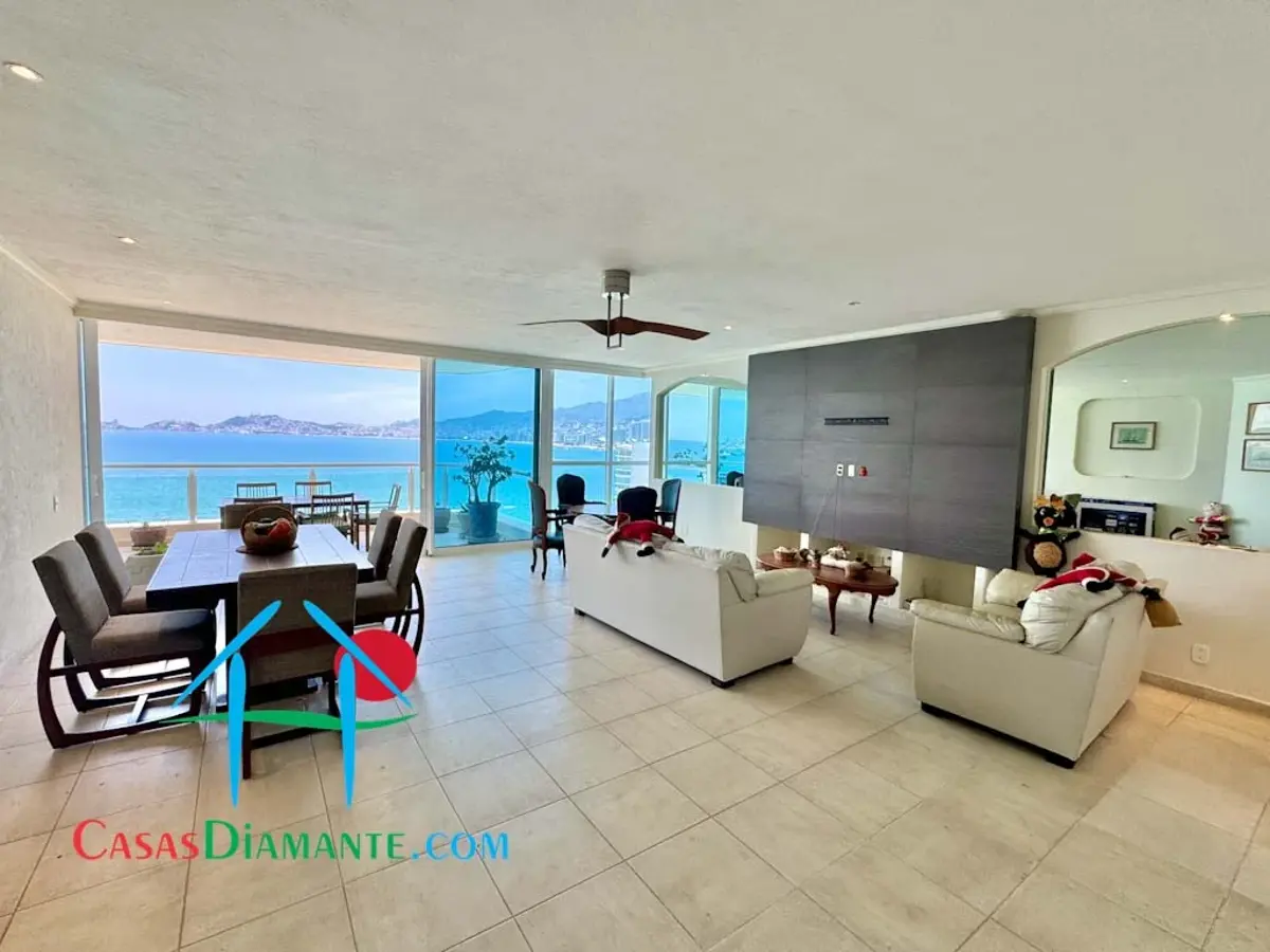 Departamento en venta en Icacos, Acapulco de Juárez — foto 1 de 81