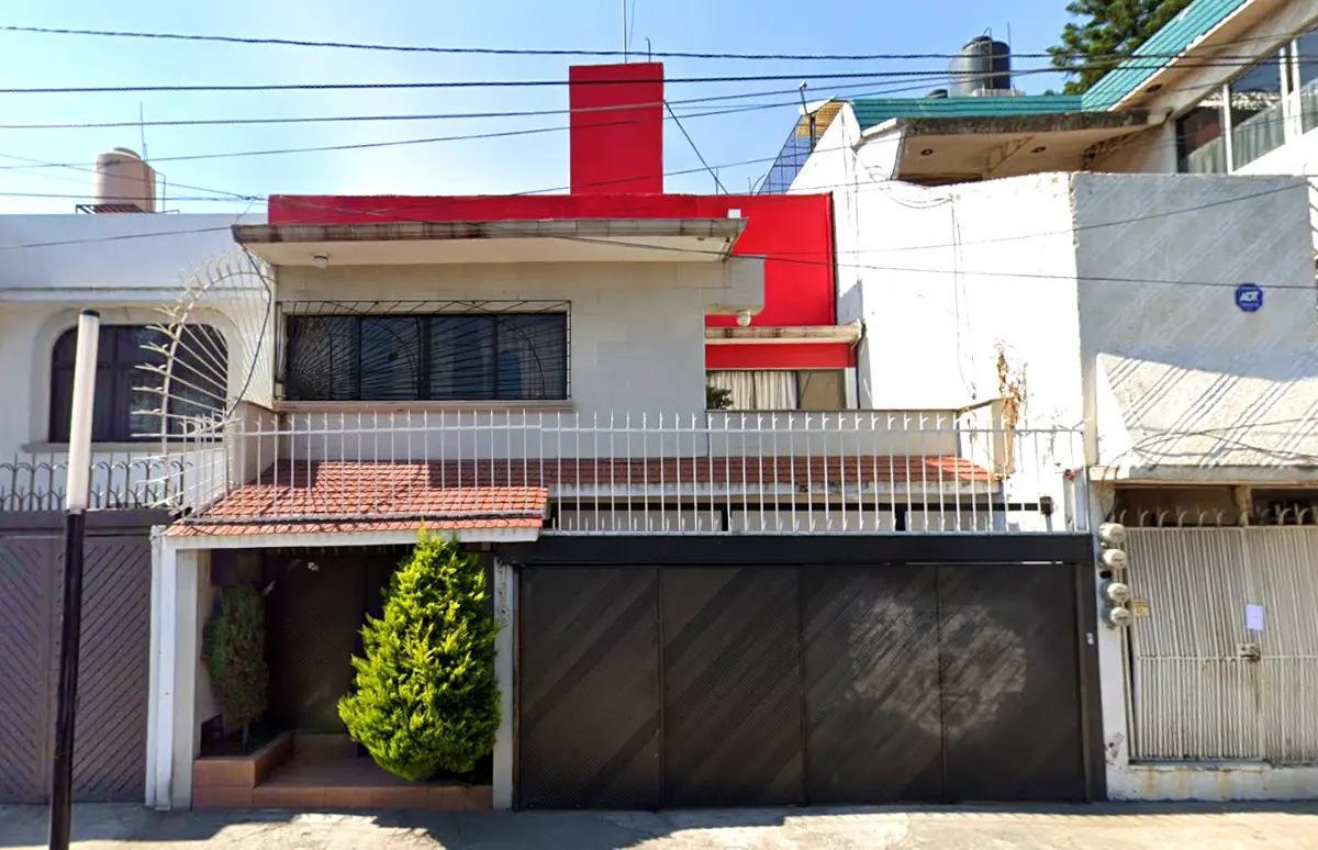 Casa en venta en Paseos de Churubusco, Iztapalapa — foto 1 de 7