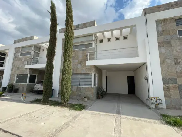 Casa en renta en Santa Bárbara, Torreón, Coahuila de Zaragoza Casa en renta en Santa Bárbara, Torreón, Coahuila de Zaragoza
