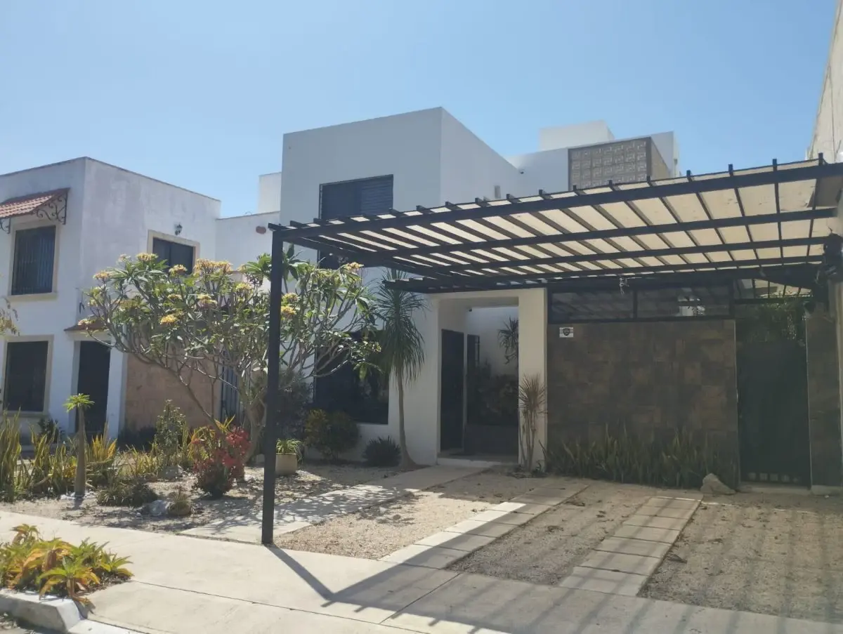 Casa en renta en Gran Santa Fe, Mérida — foto 1 de 12