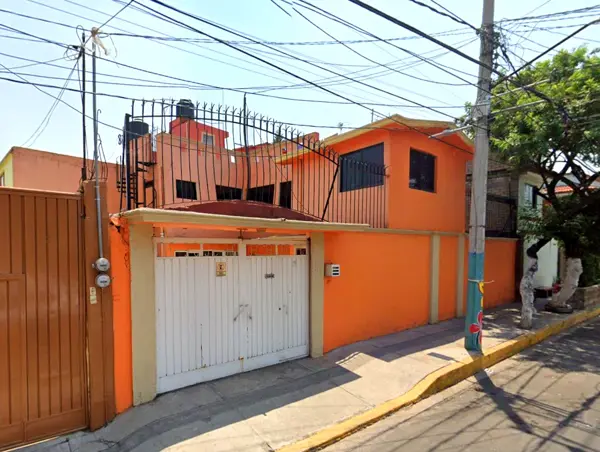 Oportunidad de Adquirir Casa en Remate en Santa Bárbara, Iztapalapa