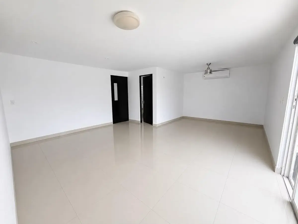 Casa en Venta en Cumbres Madeira, Monterrey, Nuevo León
