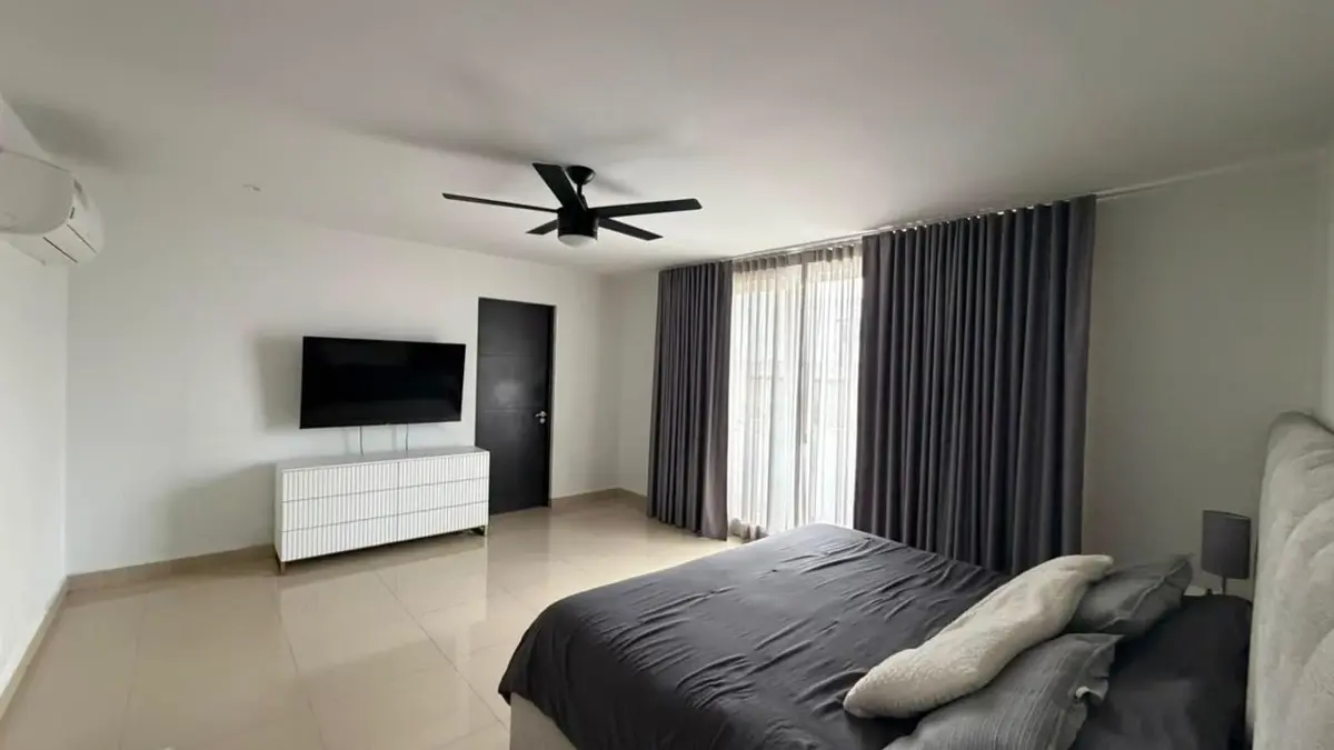 Casa en Venta en Cumbres Madeira, Monterrey, Nuevo León