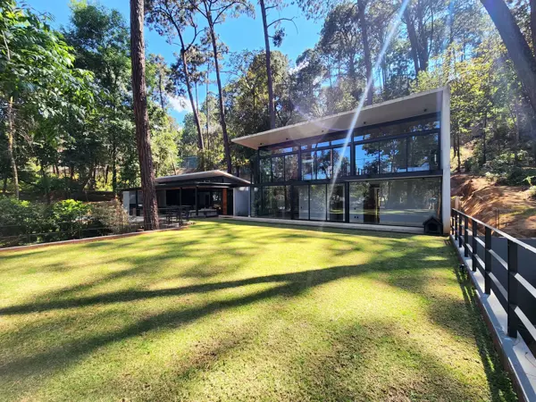 Casa en venta en Avandaro, Valle de Bravo — foto 3 de 47