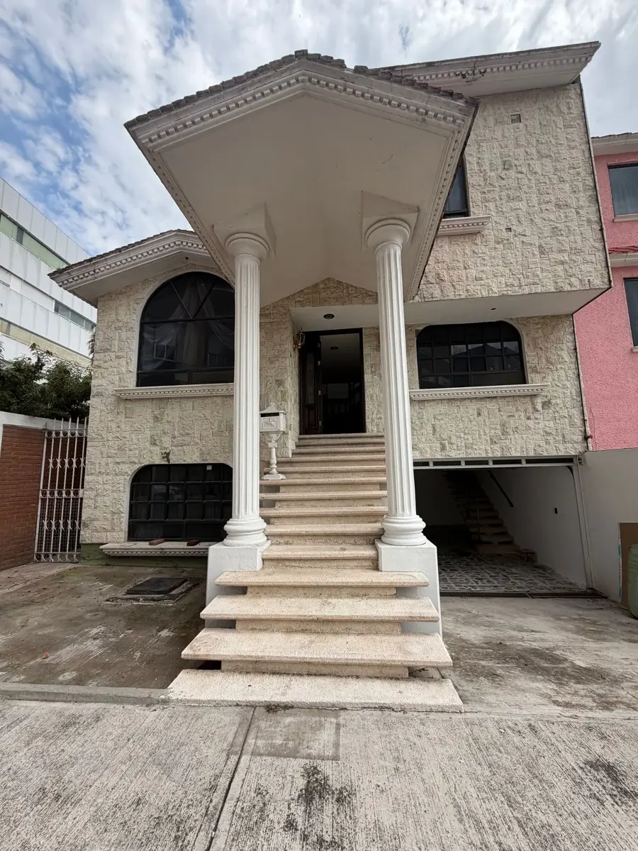 Casa en renta en Arboledas de San Javier, Pachuca de Soto — foto 1 de 37