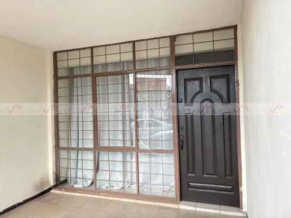 Casa en venta en Bernardo Reyes, Monterrey — foto 2 de 17