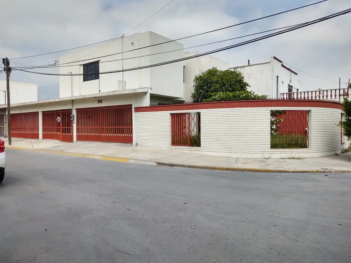 Casa en venta en Mitras Centro, Monterrey — foto 1 de 16