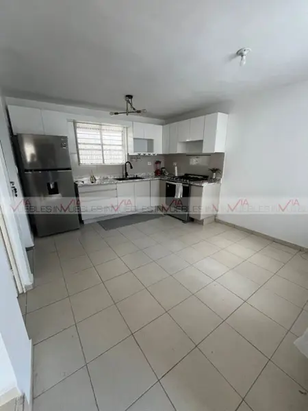 Casa en renta en Santa María, García — foto 3 de 13