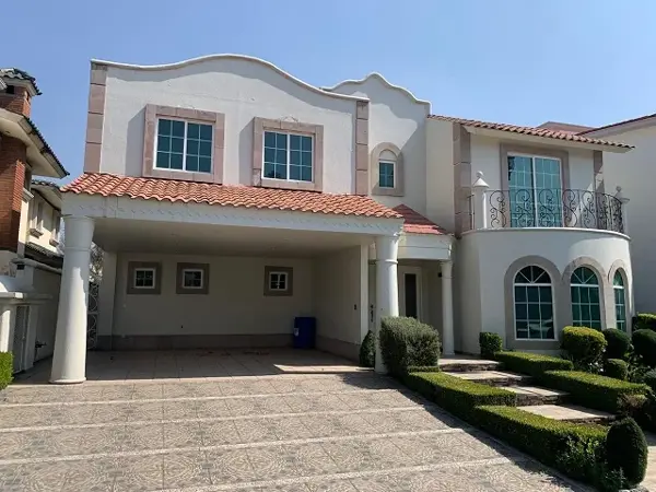 CASA EN RENTA EN LA PROVIDENCIA METEPEC