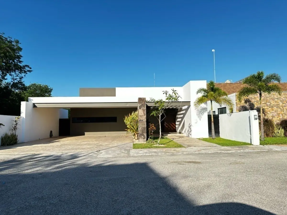 Casa en renta en La Rejoyada, Mérida — foto 1 de 24