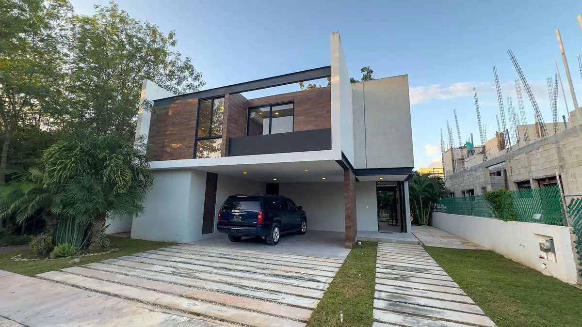 Casa en renta en Yucatán Country Club, Mérida — foto 1 de 26